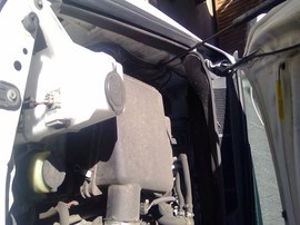2013 TOYOTA SEQUOIA, WHITE, SR5 MODEL, 5.7L, AT, 4WD.   Z26434